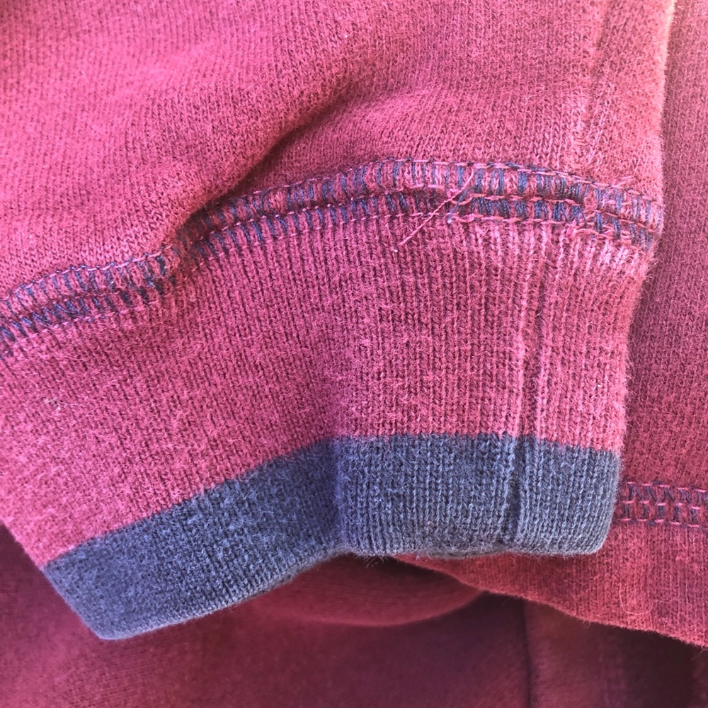 Arrow Sweatshirt - Picture 5 of 6